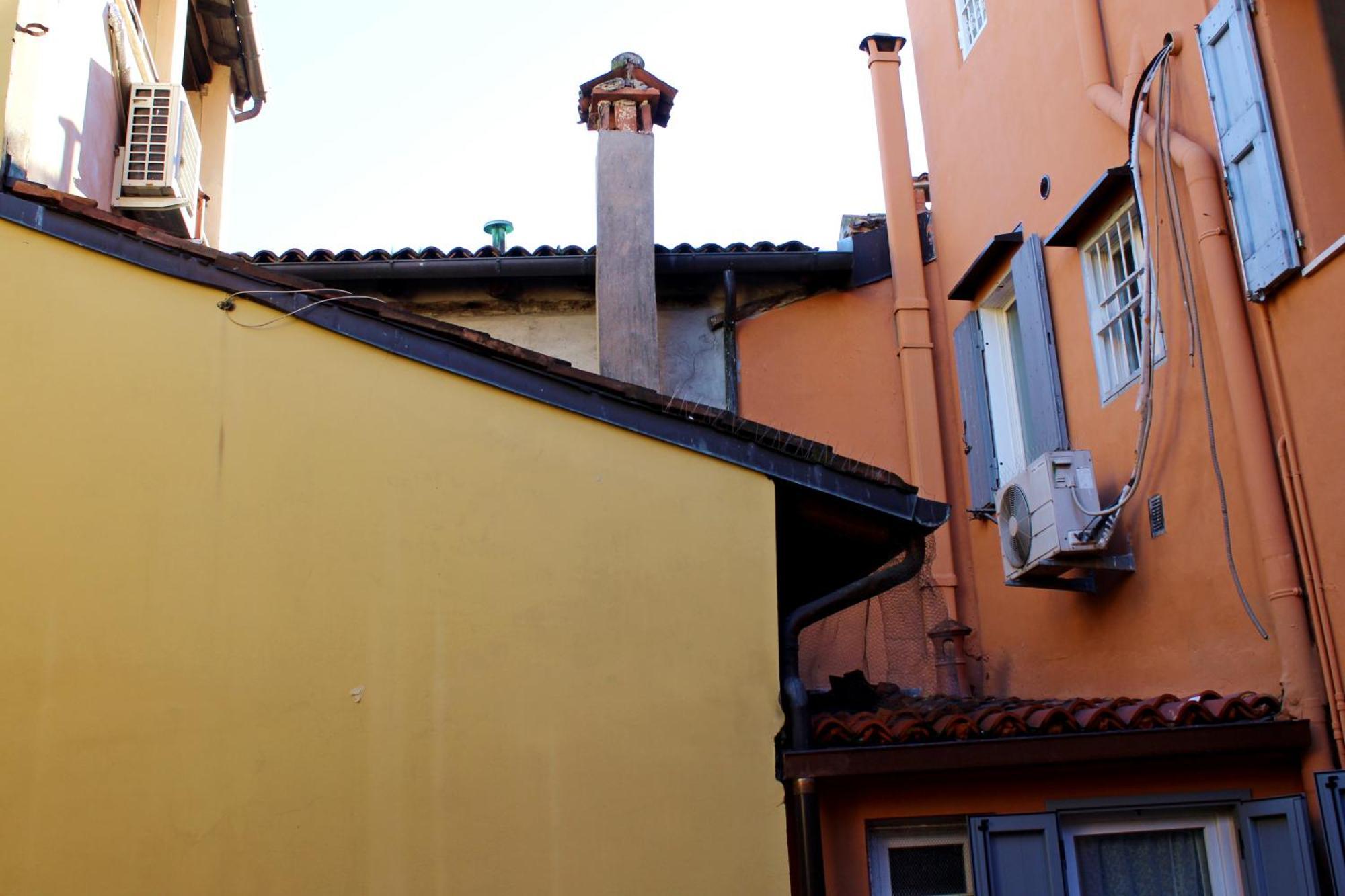 Appartamento Alle Due Torri Bologna Luaran gambar